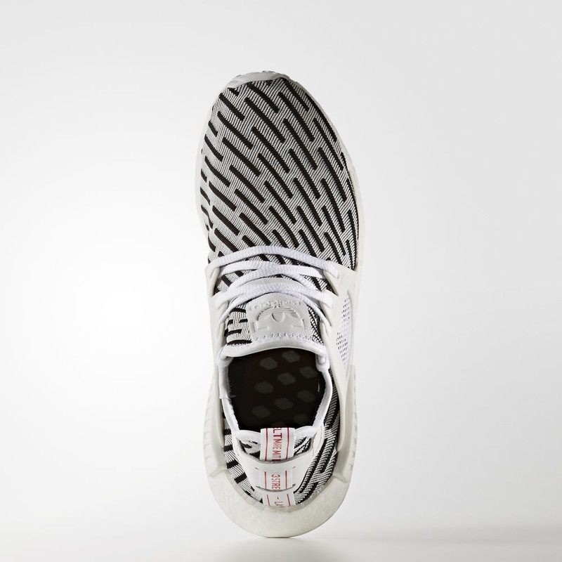 Adidas nmd white pink zebra hotsell